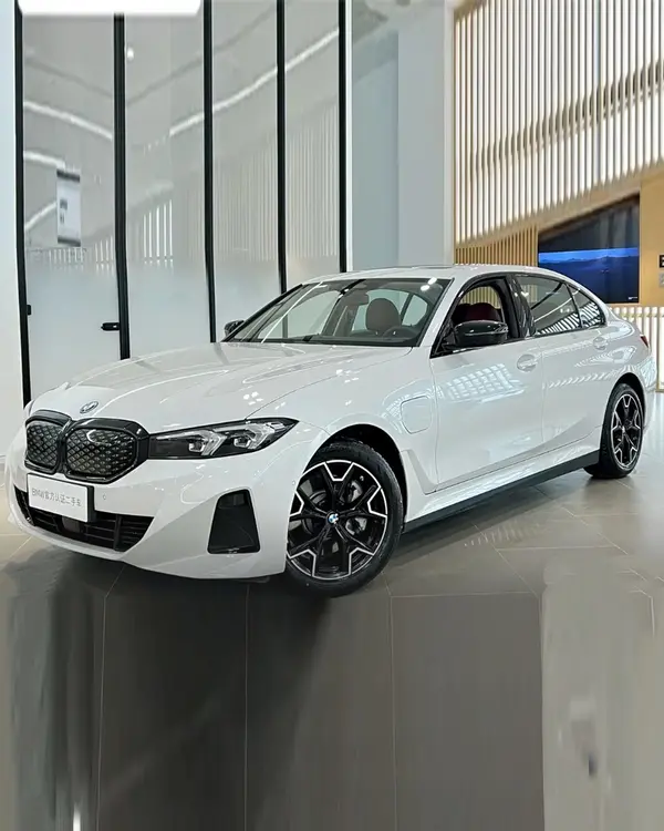 2025 BMW i3 eDrive 40 L M Sport Pro Edition