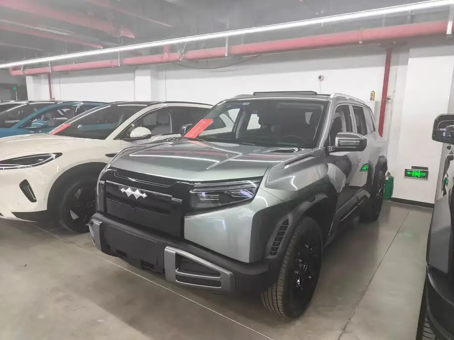 2025 BYD Titanium 3 501KM Rear-wheel Drive Max Edition 2
