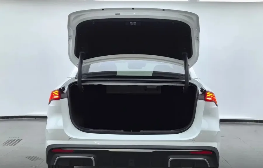 2024 Geely Galaxy L6 125km PLUS Dragon Edition 3