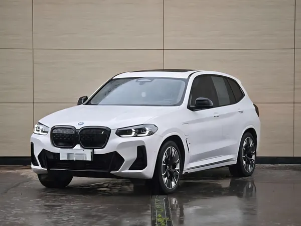 2024 BMW iX3 Pioneer Version