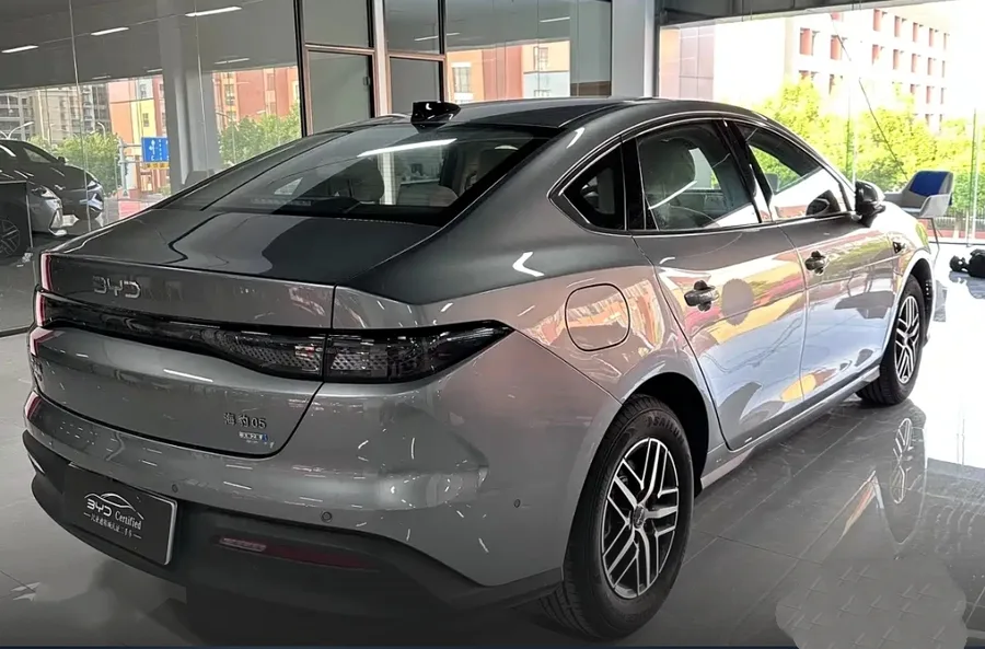 2025 BYD Seal 05 DM-i ADAS Edition 120KM Flagship Version 3