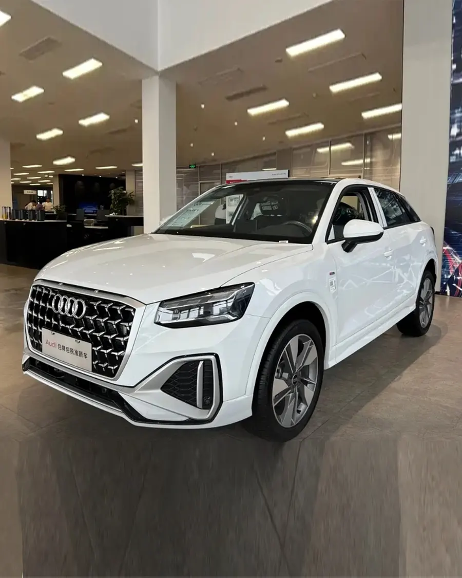 2025 Audi Q2L 35 TFSI Style Dynamic Edition 3