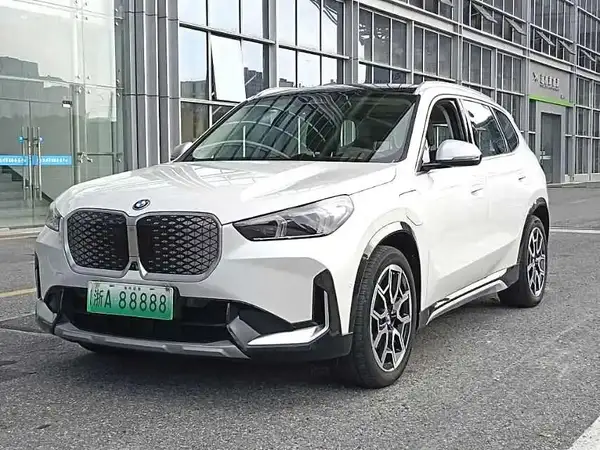 2023 BMW iX1 xDrive30L X Design Package