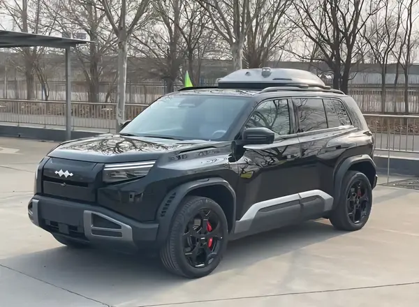 2025 Tan 3 501KM 4WD Drone Edition