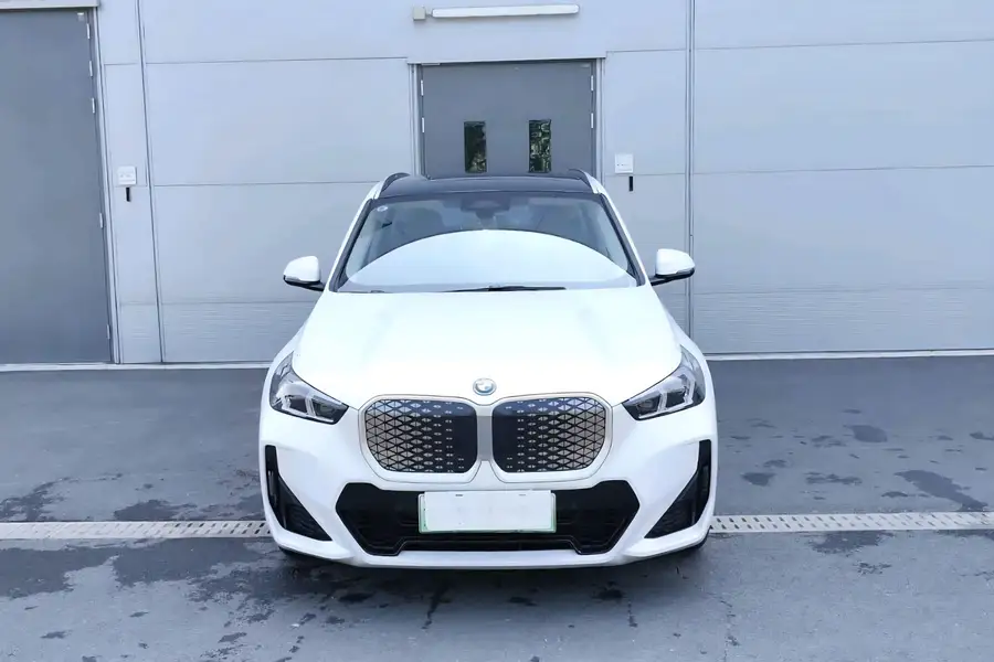 2025 BMW iX1 eDrive25L M Sport Package