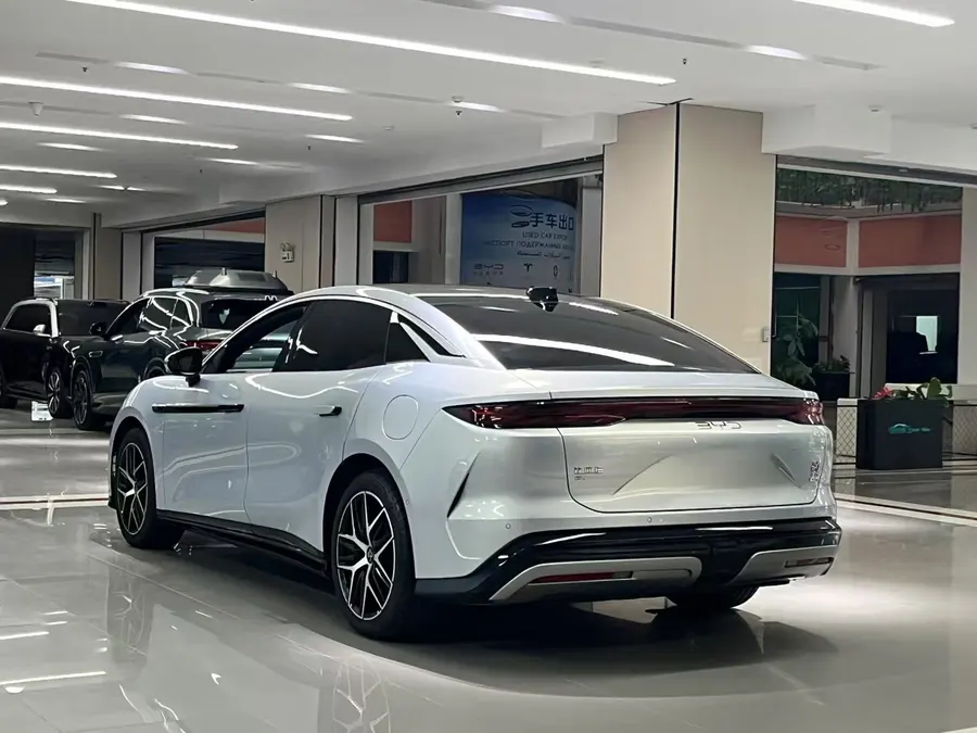 2025 BYD Han L EV 4WD LiDAR Flagship Edition 2