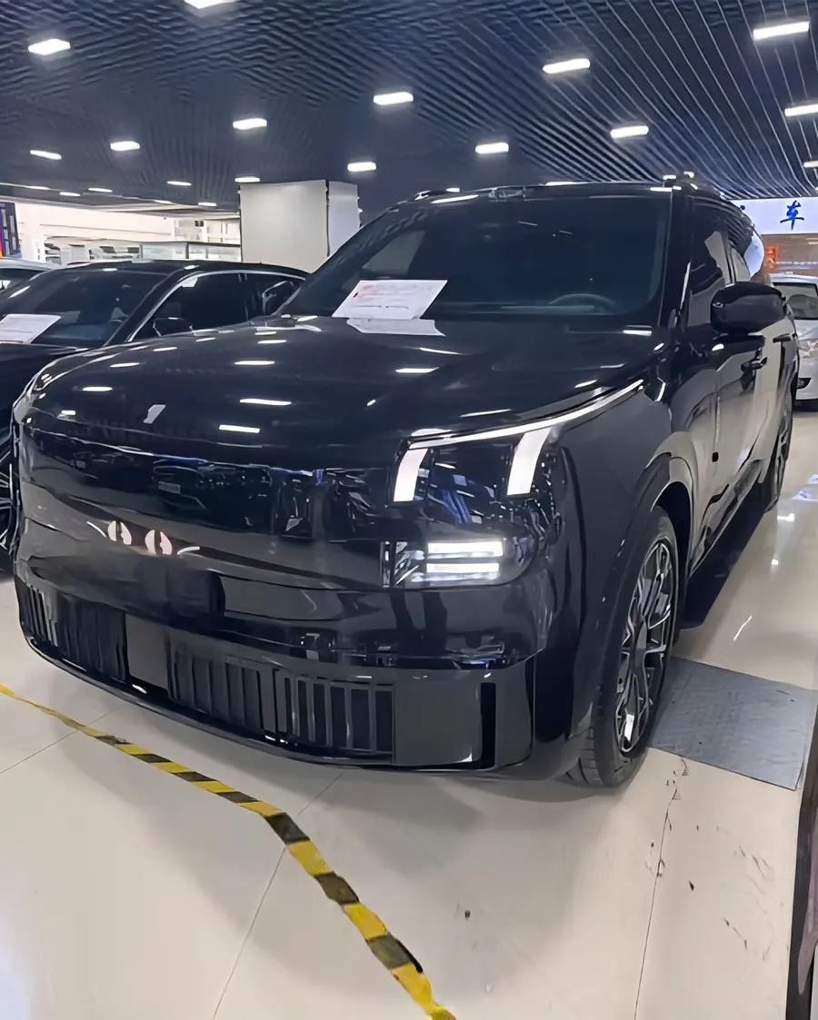 2025 LYNK & CO 900 1.5T Ultra