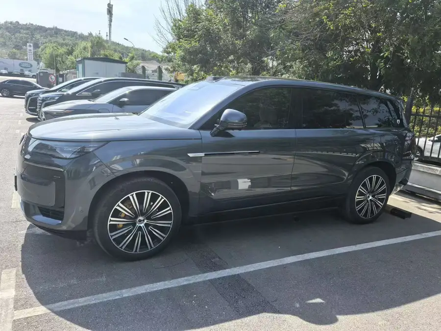 2025 Denza N9 Flagship Edition