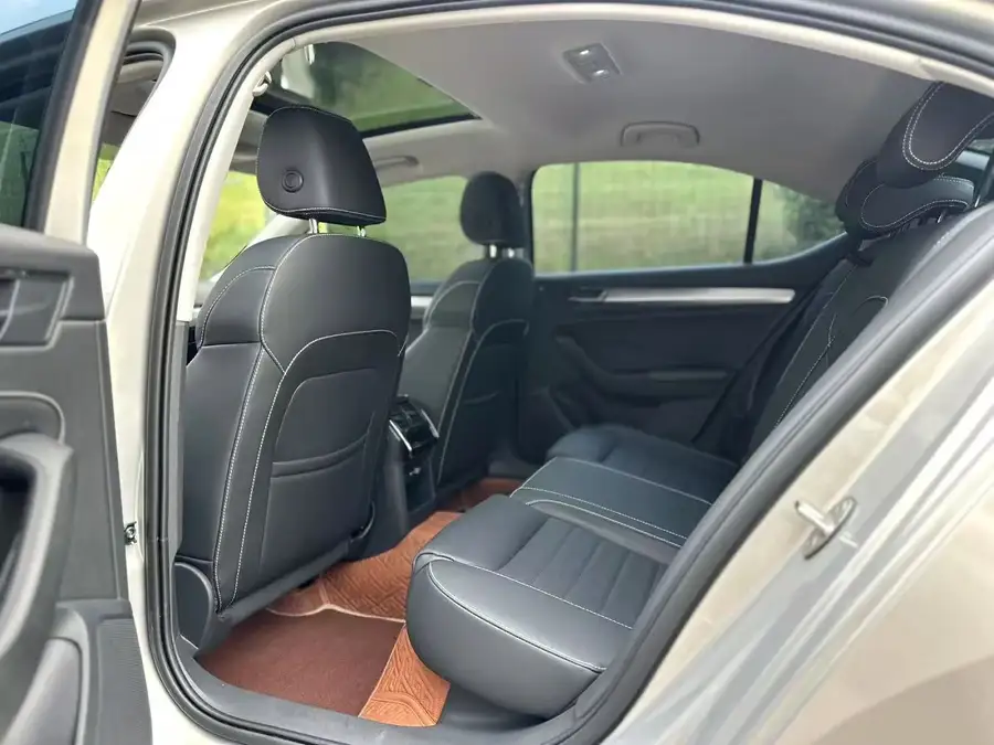 2022 Skoda Superb TSI280 DSG Premium Edition 3