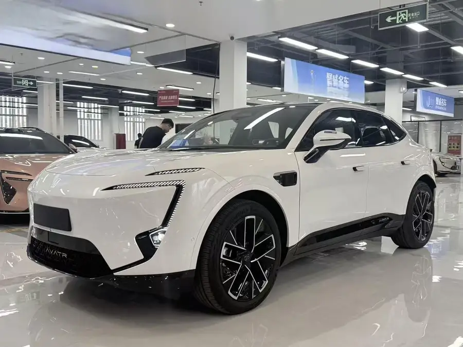 2025 Avatr 11 Facelift Max EREV
