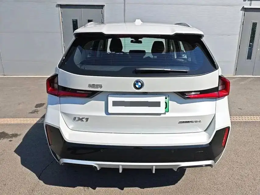 2025 BMW iX1 eDrive25L M Sport Package 2