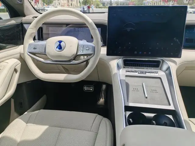 2025 Denza N8L Flagship Edition 3