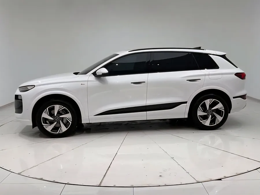 2026 Audi Q6L e-tron Extra Long Range Edition 2