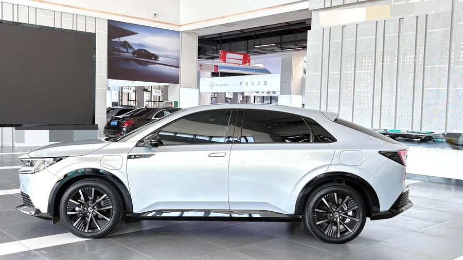 2024 Honda eNP2 Advanced Edition 2