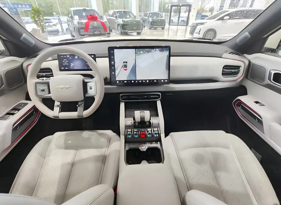 2025 Tan 3 501KM 4WD Ultra Edition 4