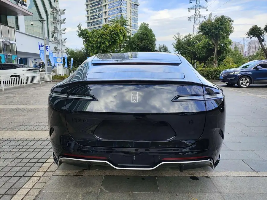 2026 Avatr 12 Facelift Royal Theater Edition 3